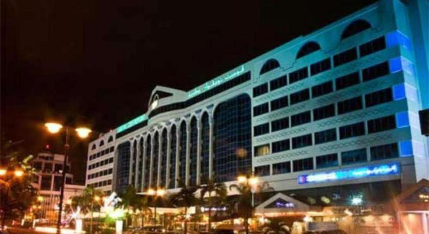 The Centrepoint Hotel Bandar Seri Begawan Luaran gambar